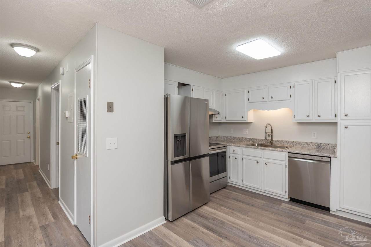 7224 Lago Vista Ct - Photo 1