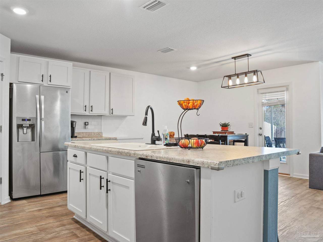 10509 Queens Gate Cir - Photo 1