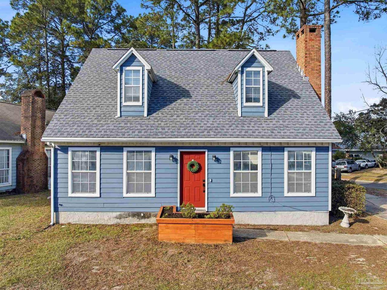 2501 Georgetown Ln - Photo 1