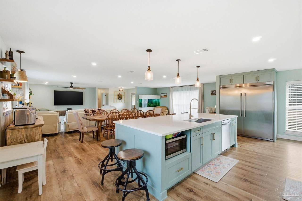 690 Cooley Rd - Photo 1