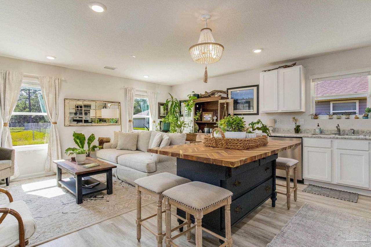 2568 Sutton Place Dr - Photo 1