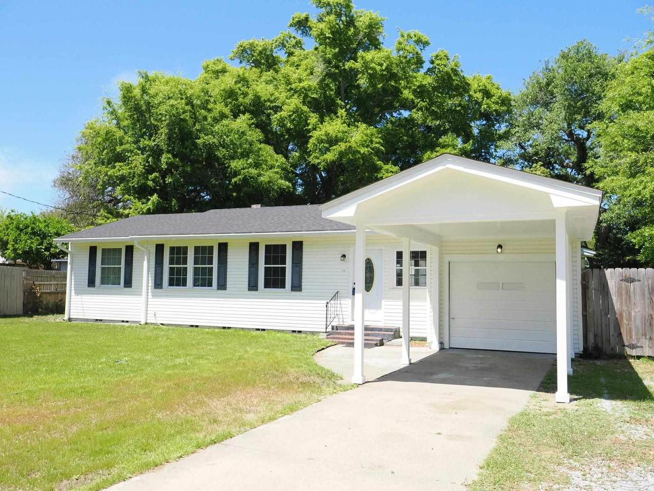226 Betty Rd - Photo 1
