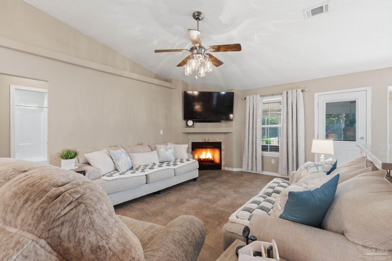 2746 Terry Cove Dr - Photo 1