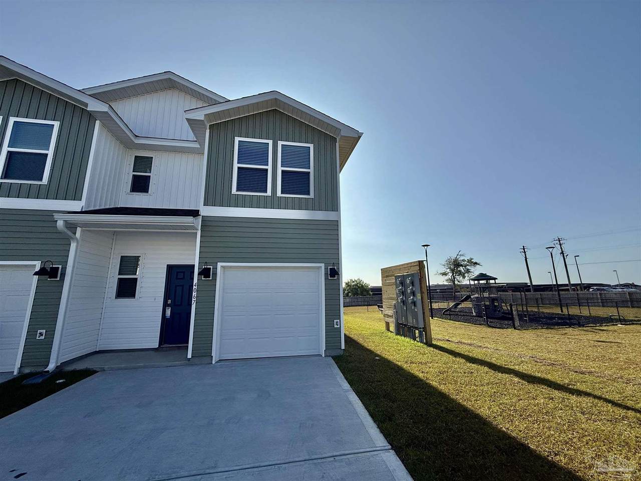 4067 Pendragon Cir - Photo 1