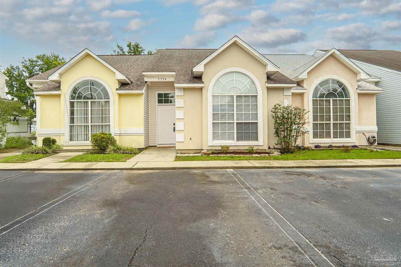 1356 Redwood Ln - Photo 1