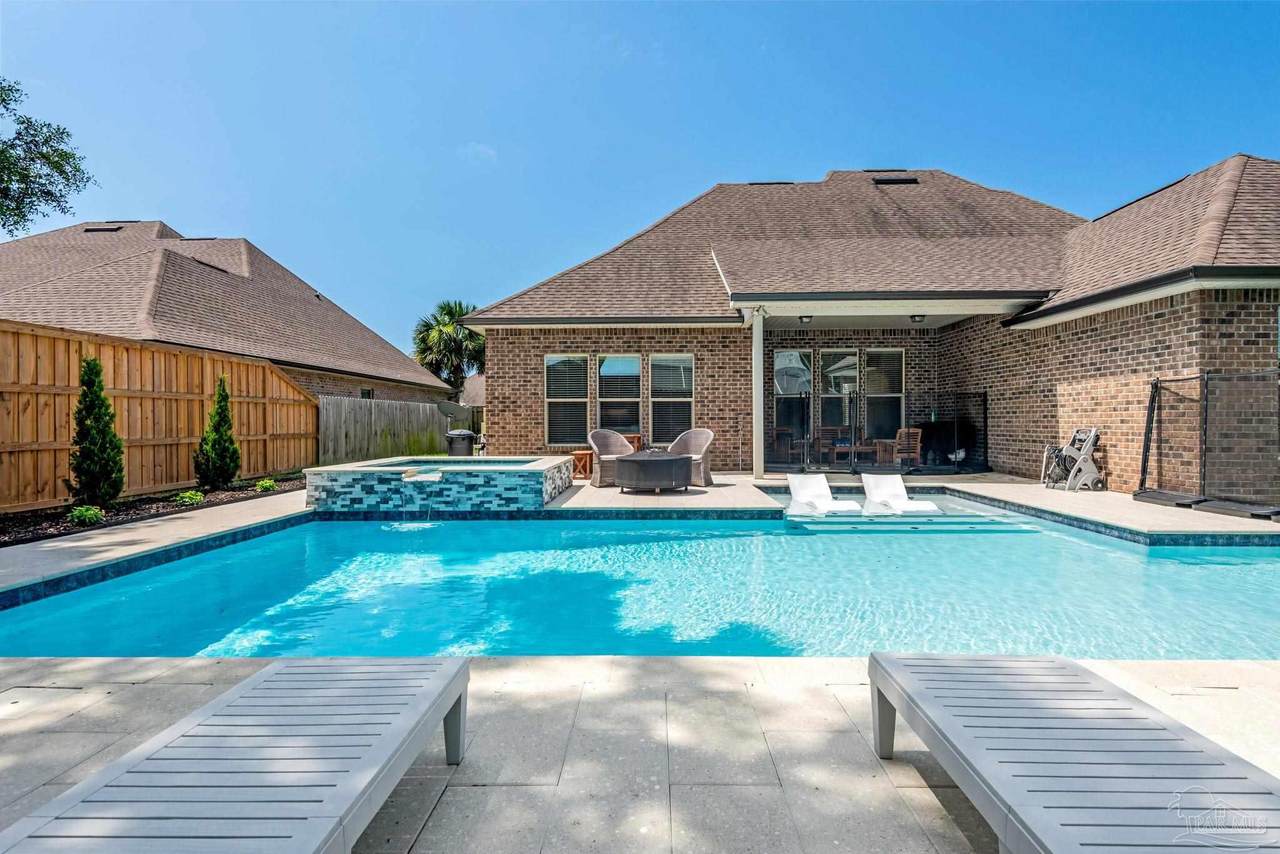 1525 Sabal Palm Dr - Photo 1