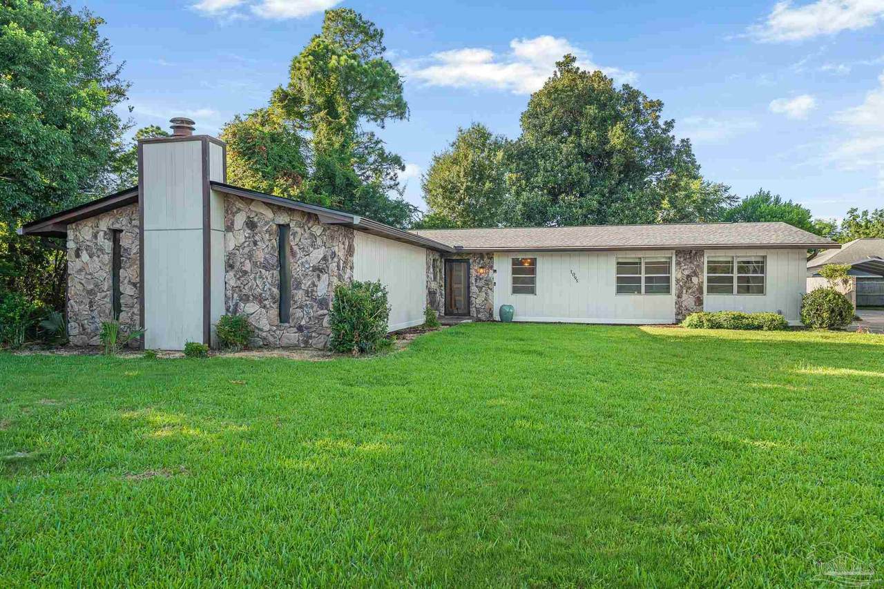 1095 Langley Ave - Photo 1