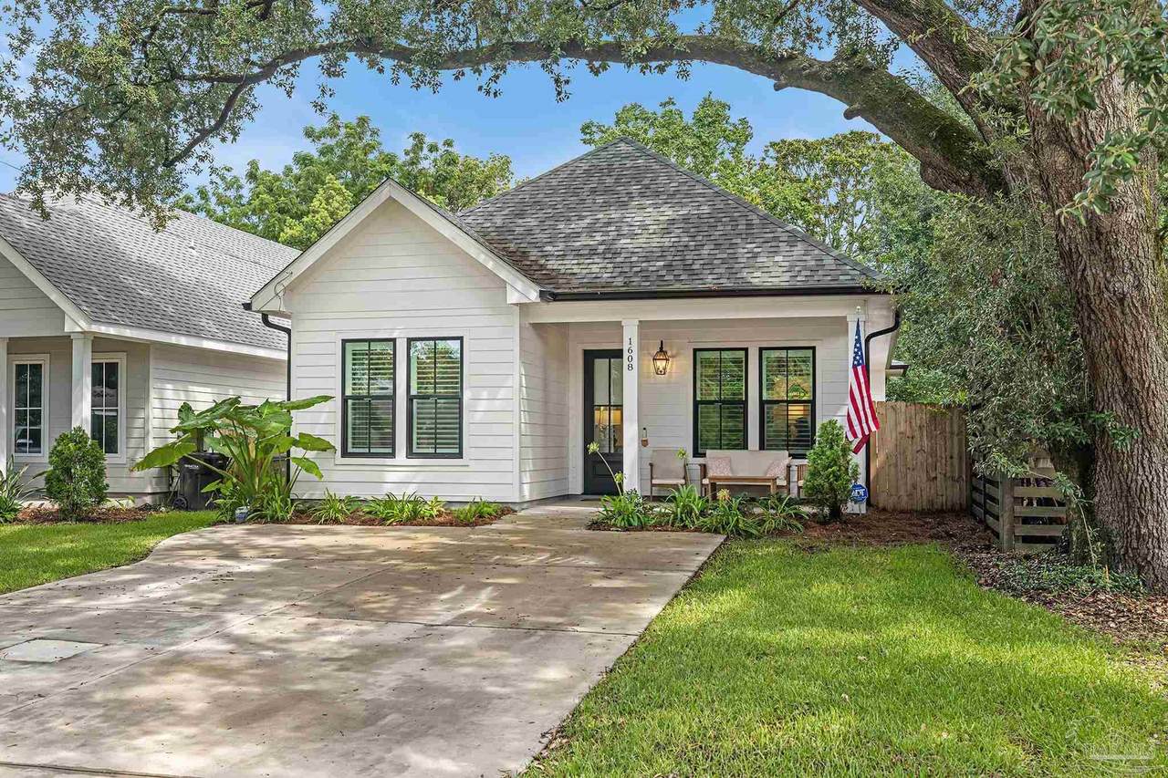 1608 Hernandez St - Photo 1