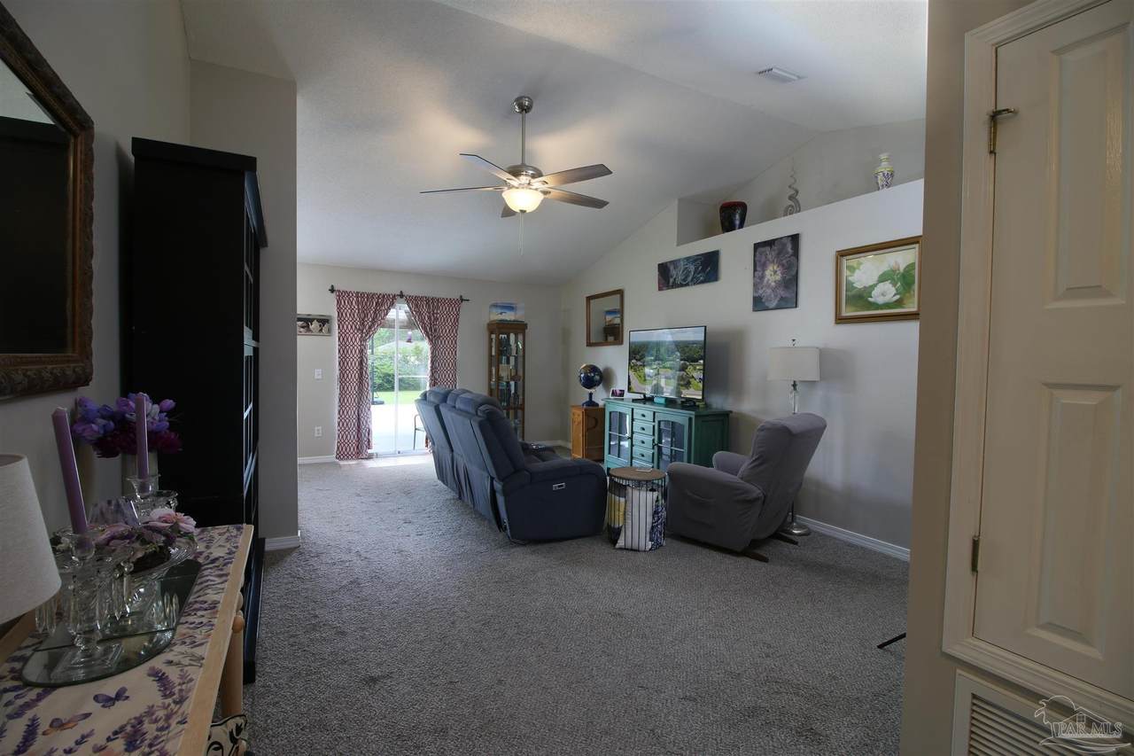 https://bt-photos.global.ssl.fastly.net/pensacola/1280_boomver_1_686826-2.jpg