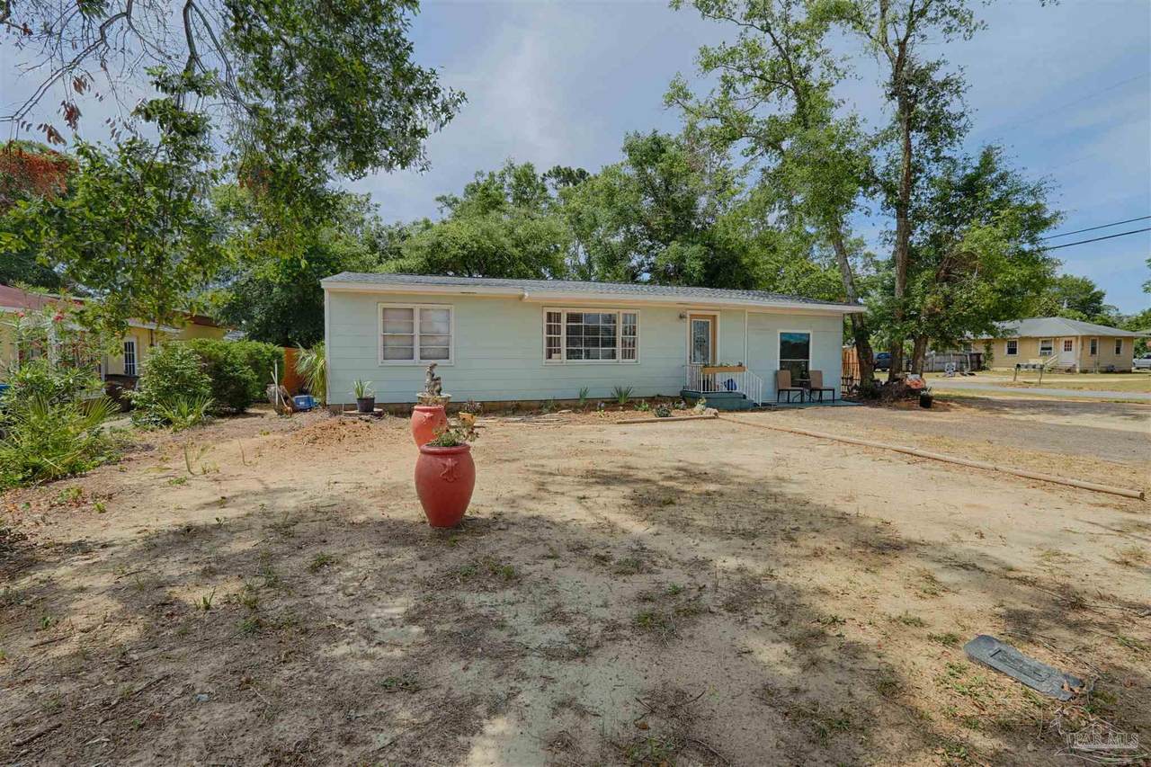 1601 Hayes St - Photo 1