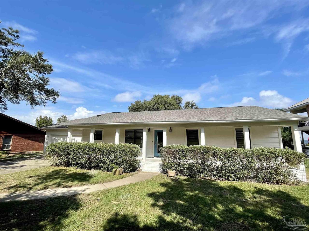 16330 Shore Dr - Photo 1