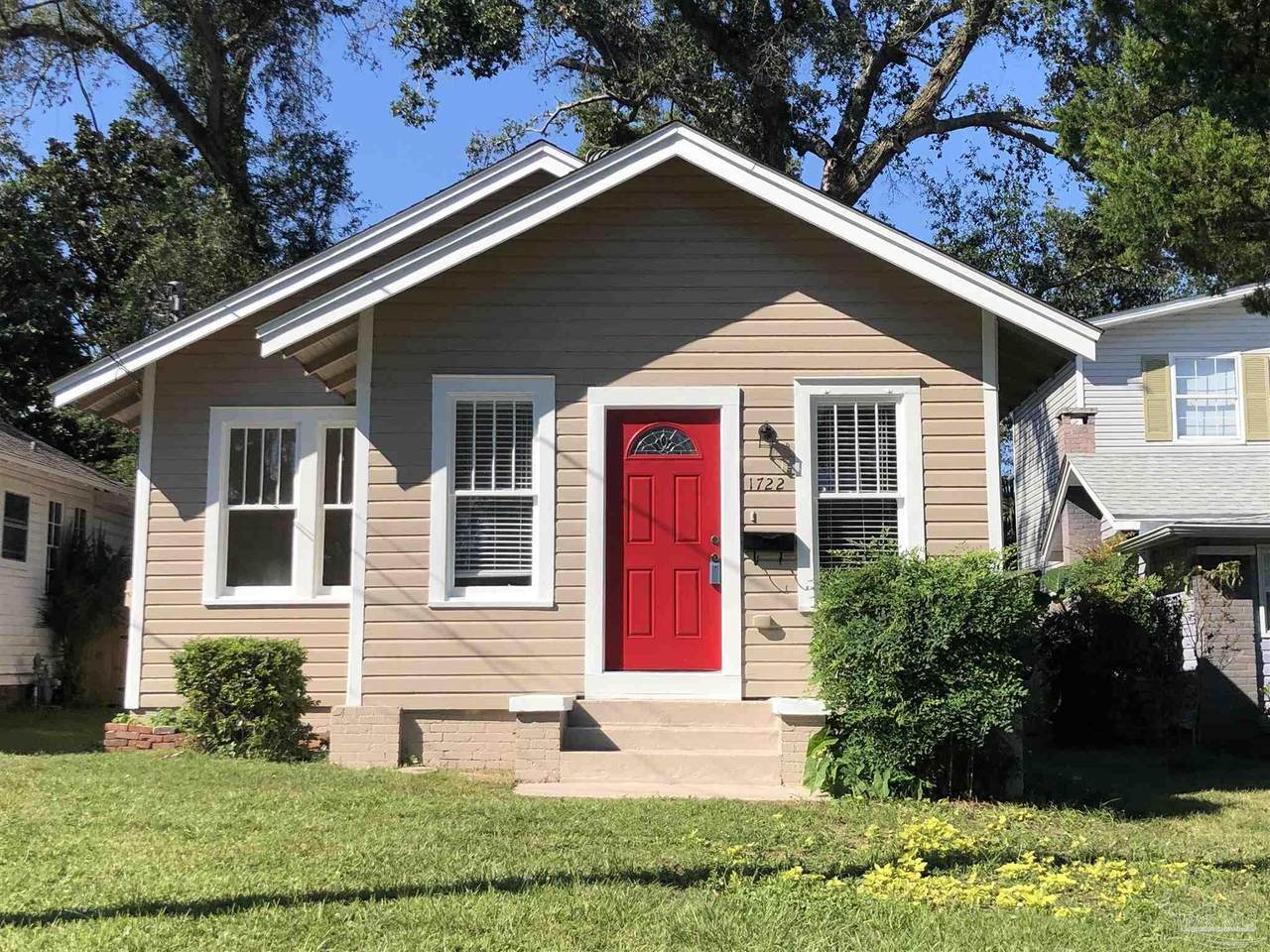 1722 Lee St - Photo 1