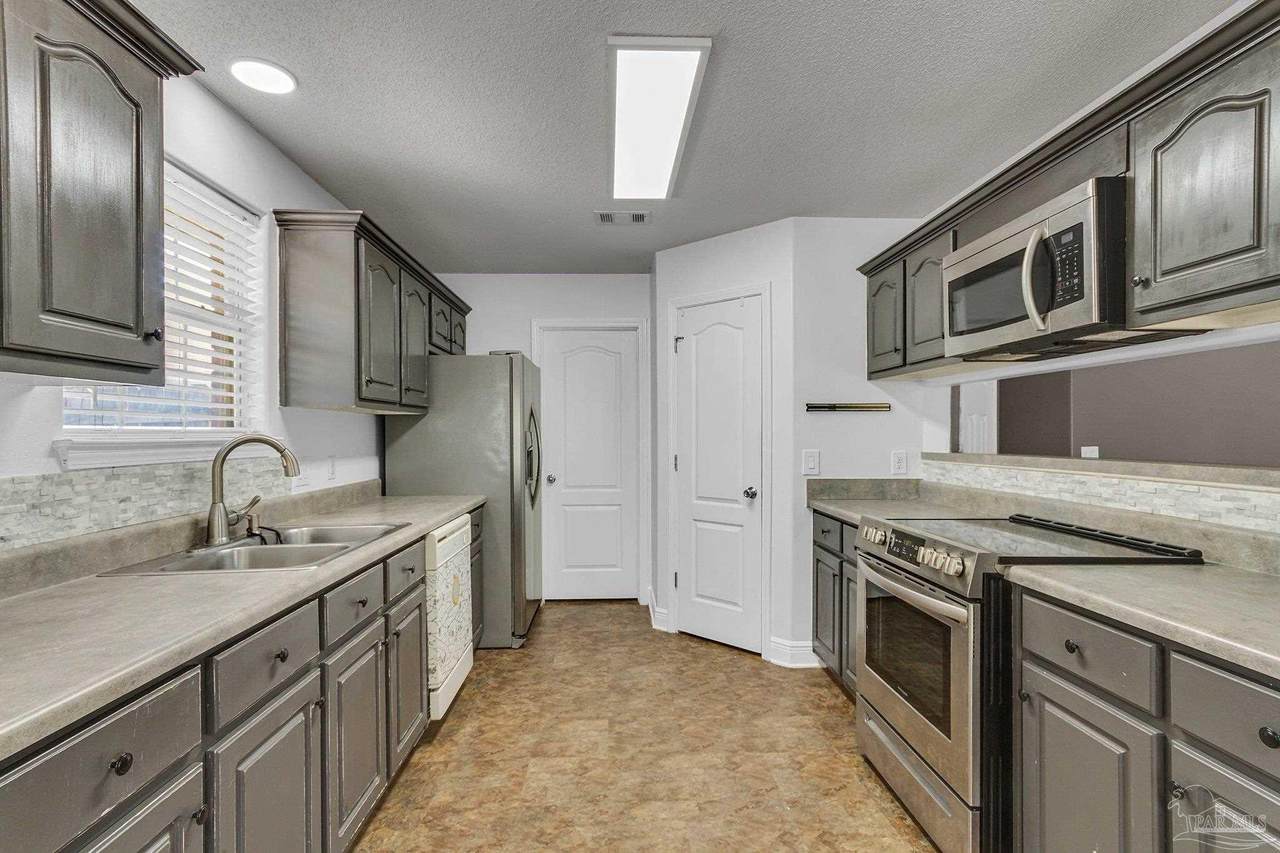 3379 Pitcher Plant Cir - Photo 1