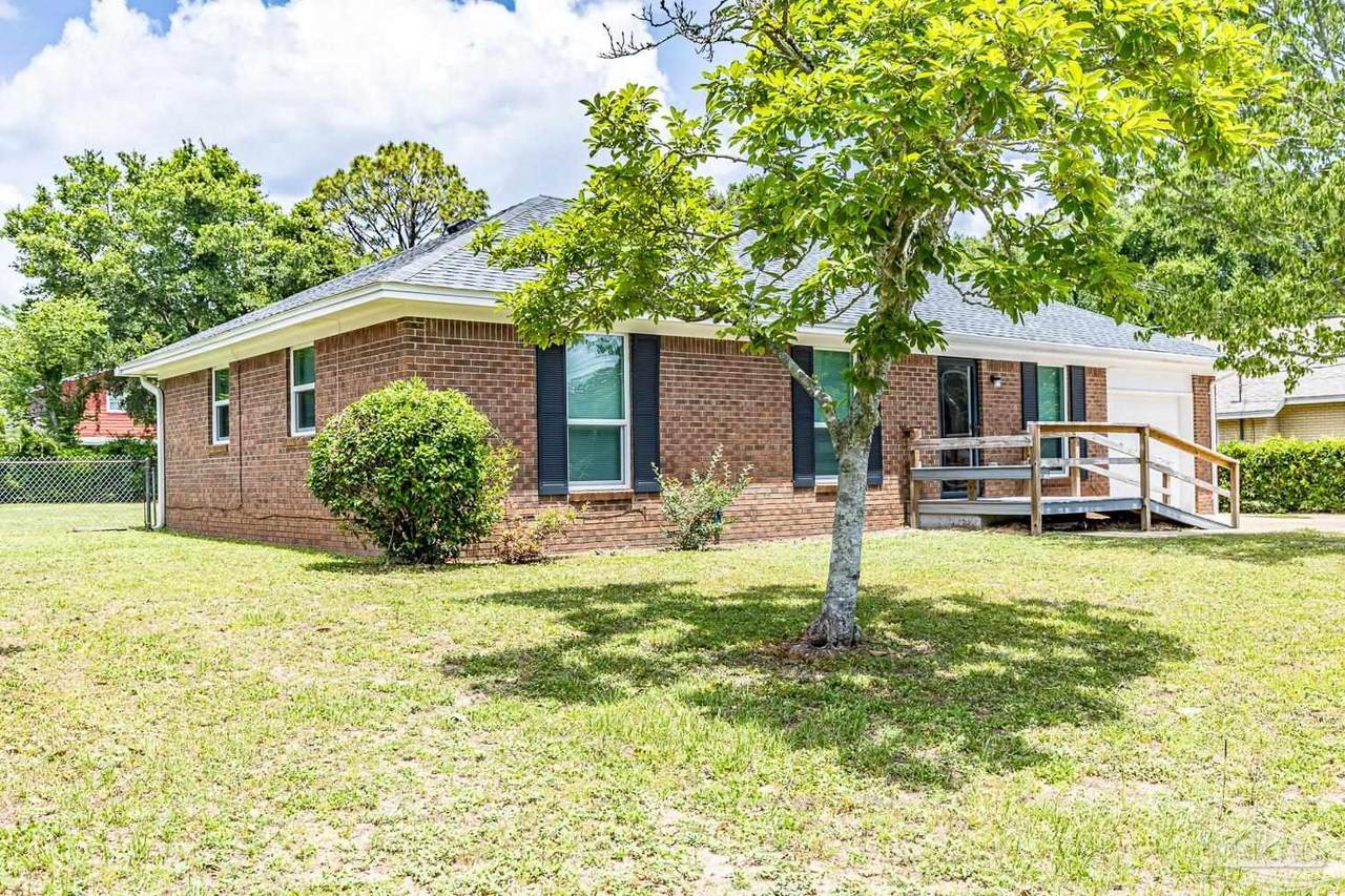https://bt-photos.global.ssl.fastly.net/pensacola/1280_boomver_3_653560-2.jpg