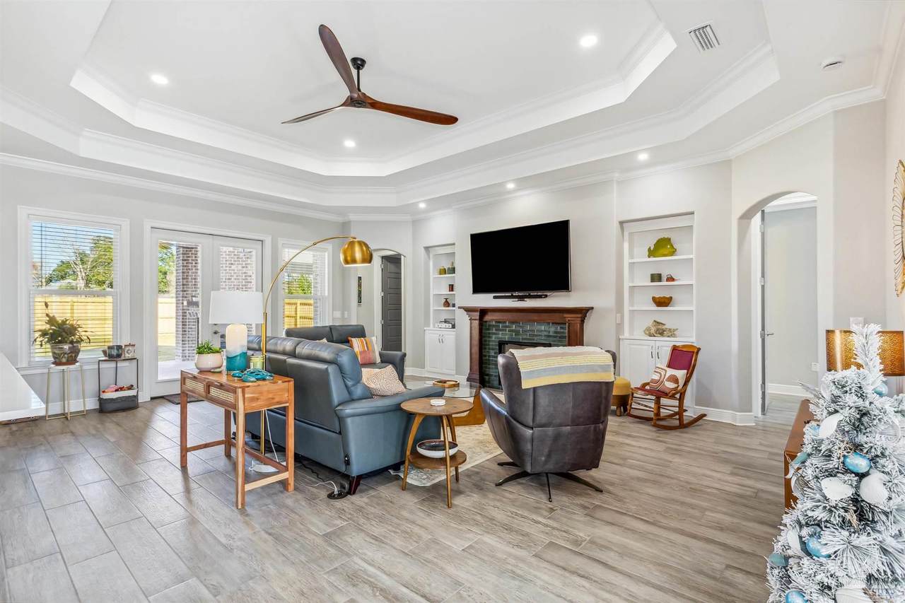 6424 Ledgestone Ct - Photo 1