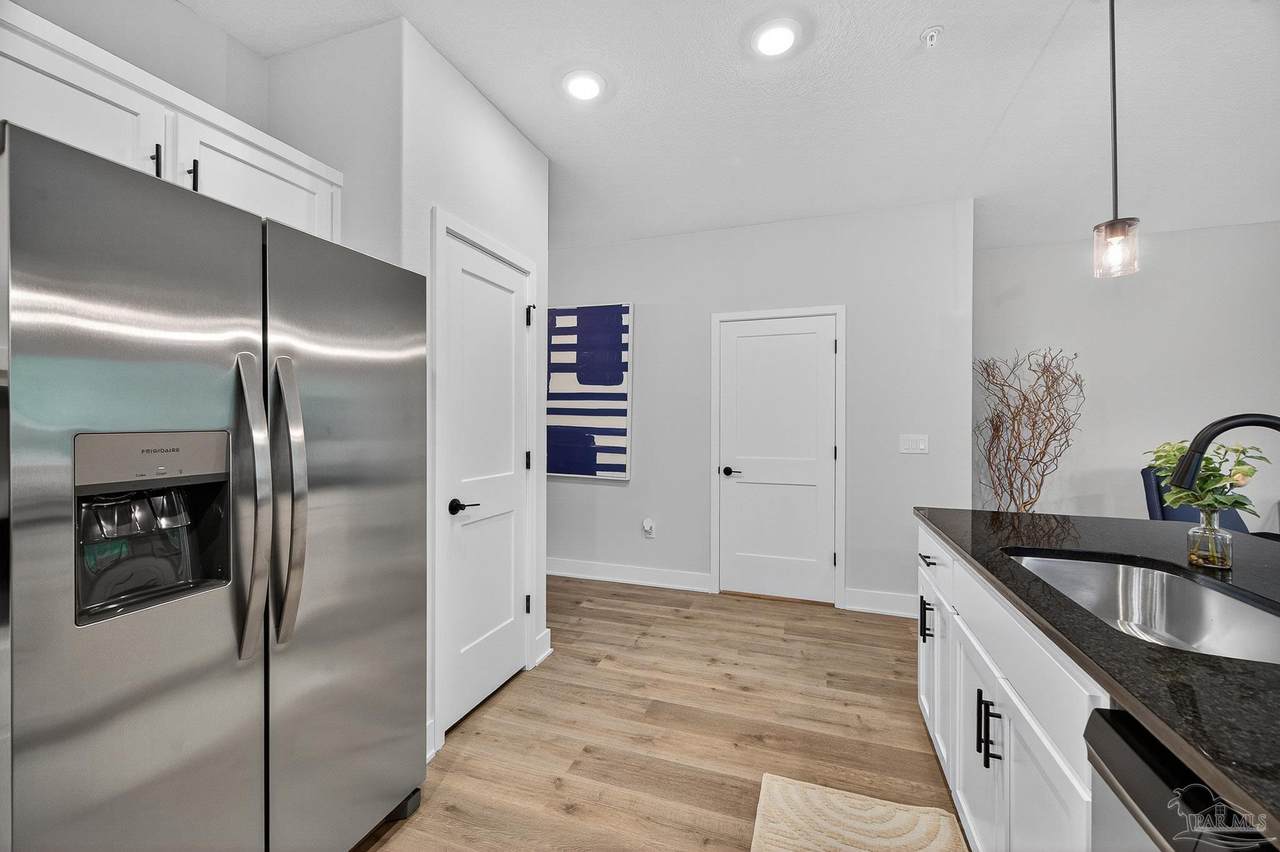 8344 Highland Ridge Dr - Photo 1