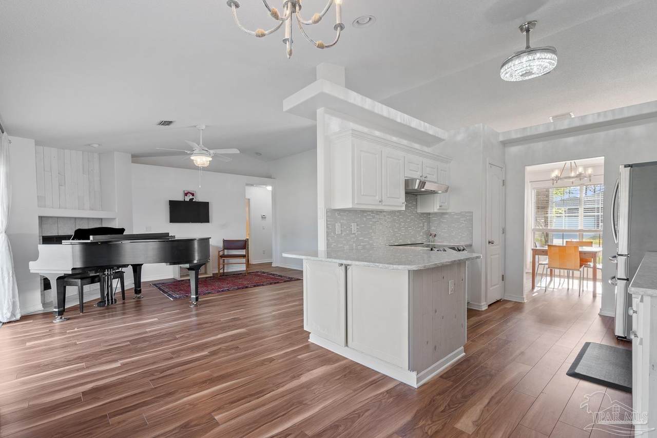 1014 Steel Ct - Photo 1