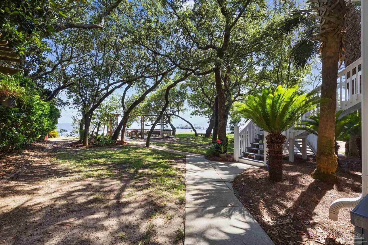 5393 Soundside Dr - Photo 1
