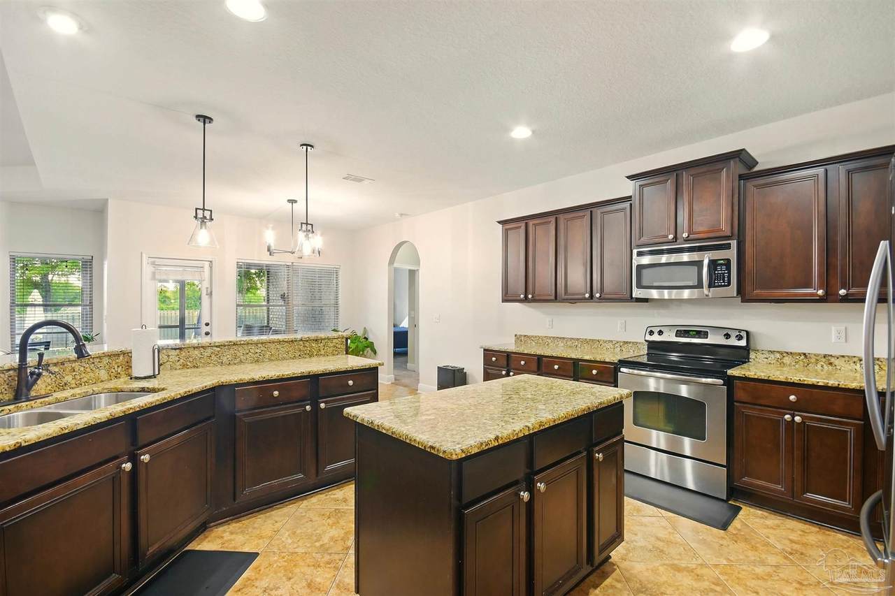 6120 Buttonbrook Dr - Photo 1