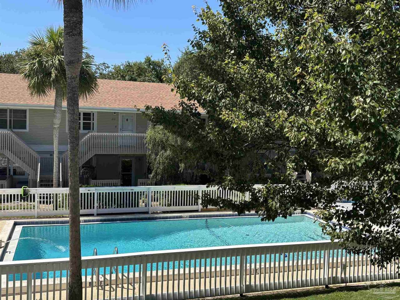 1100 Shoreline Dr - Photo 1