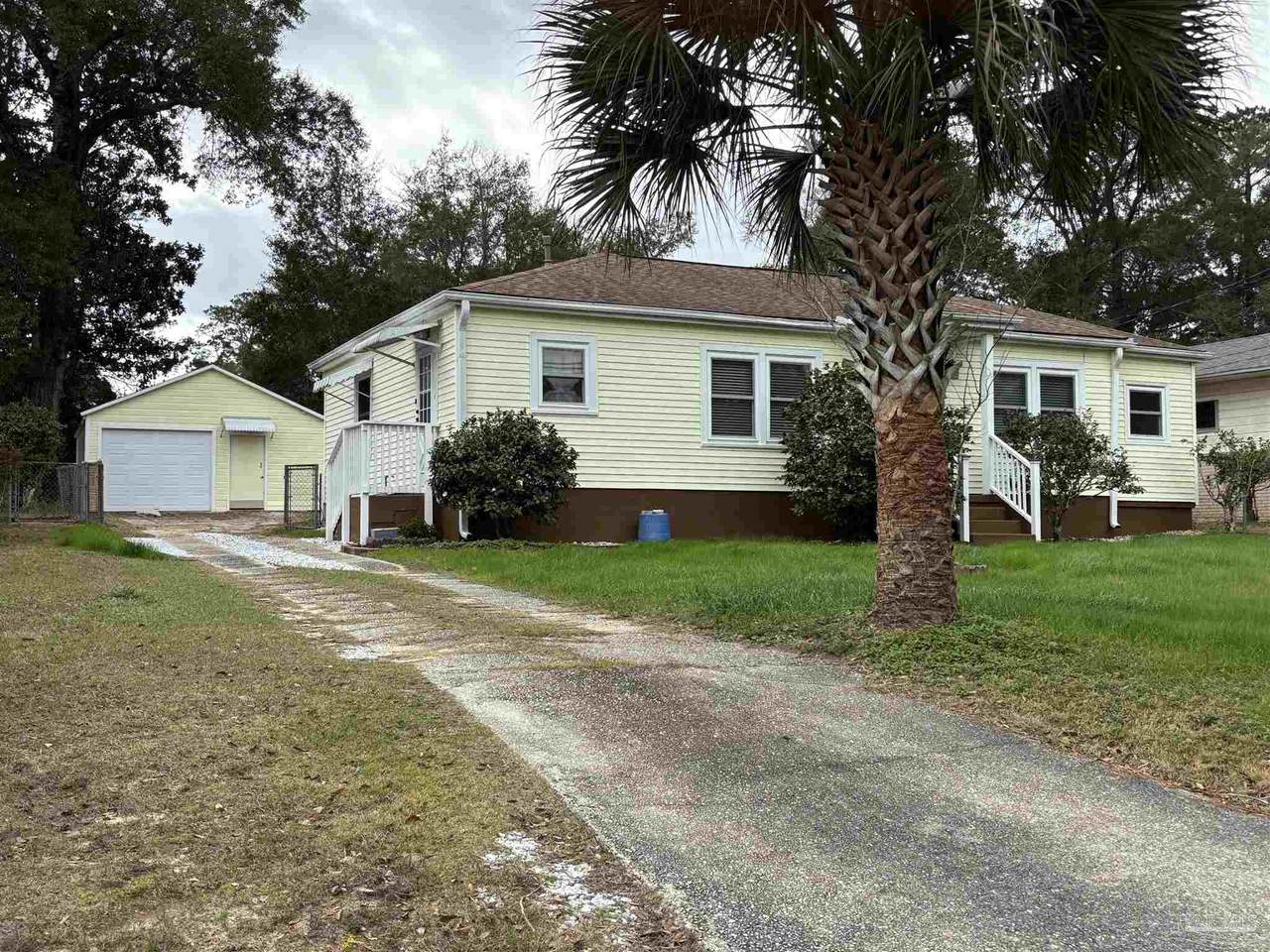 1641 Maura St - Photo 1