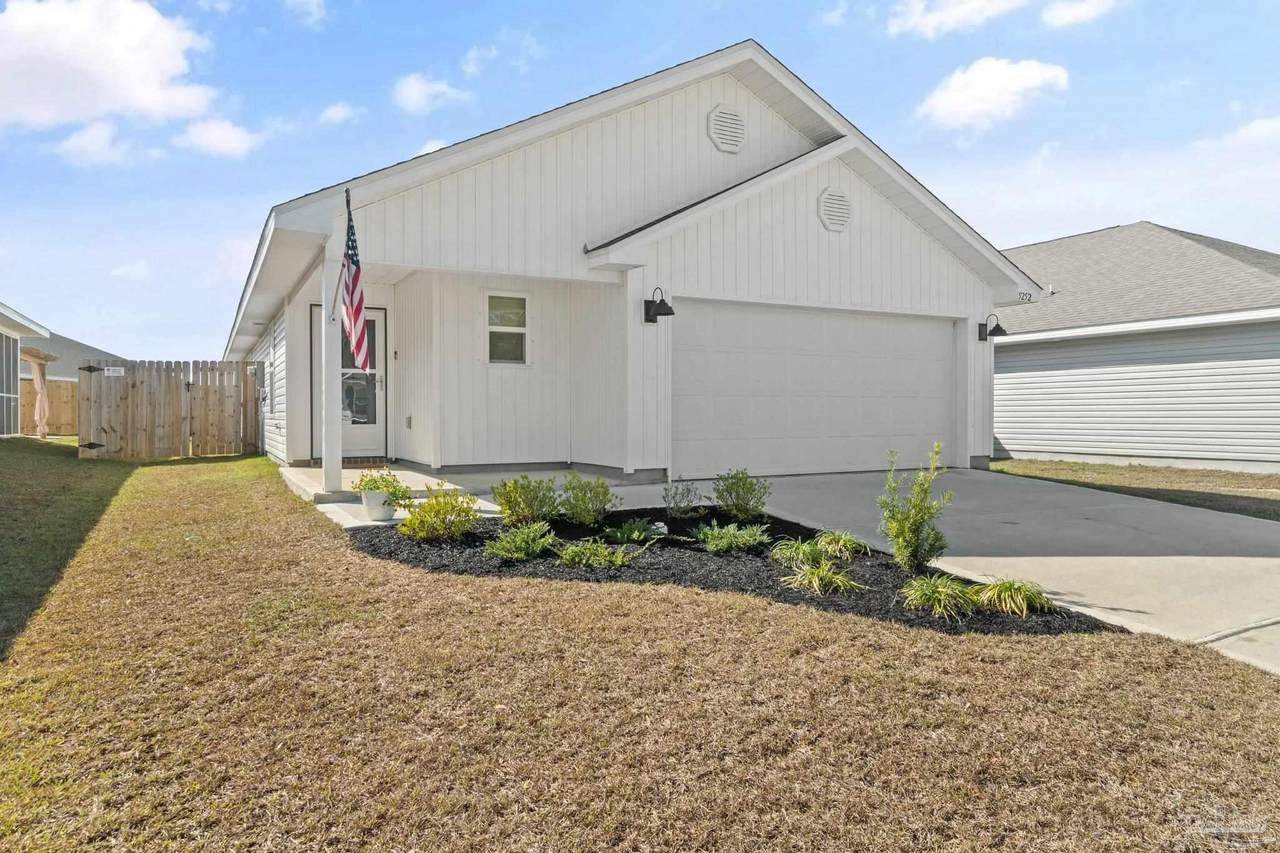 5252 Peach Dr - Photo 1