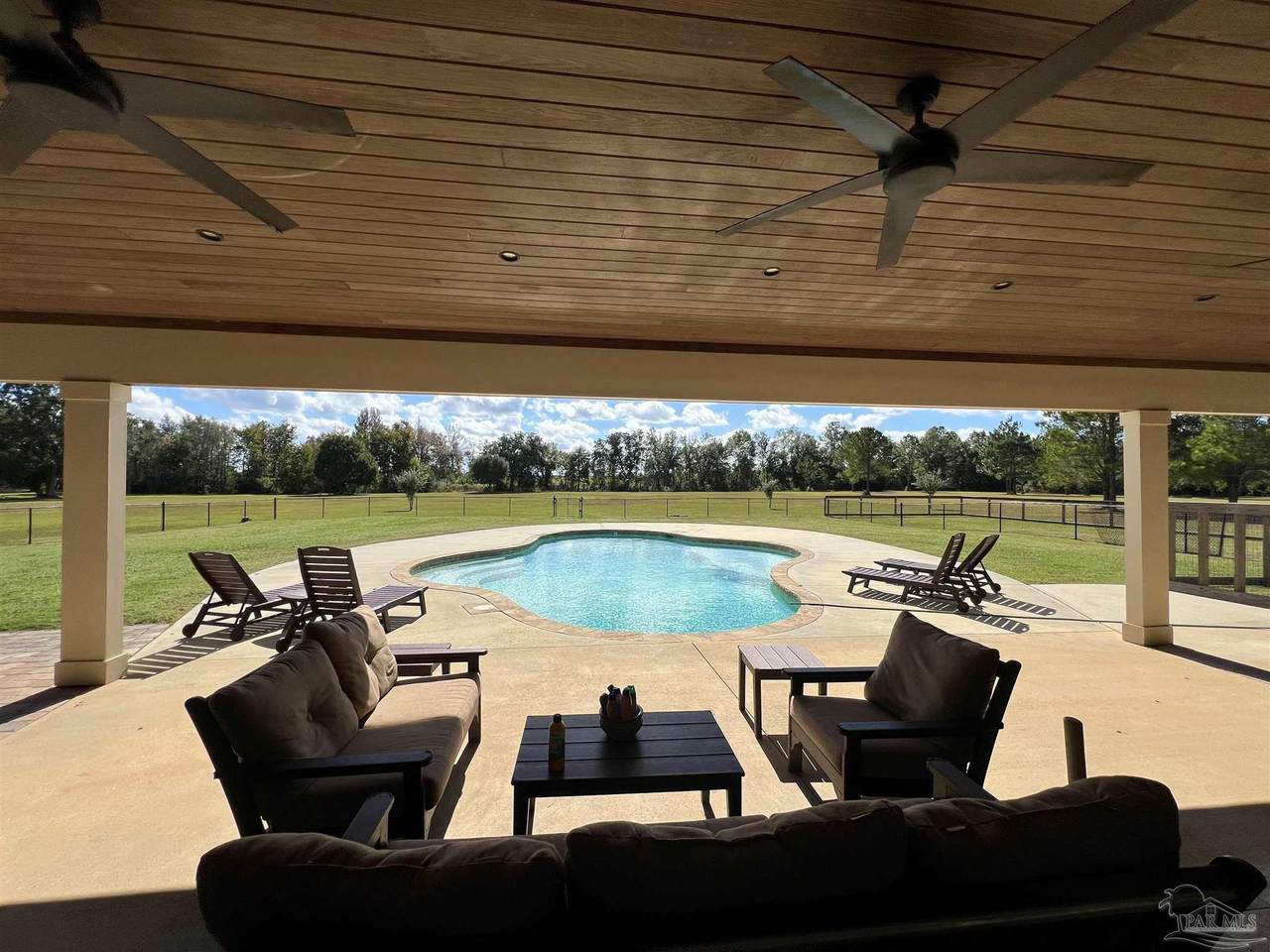 https://bt-photos.global.ssl.fastly.net/pensacola/1280_boomver_1_673681-2.jpg