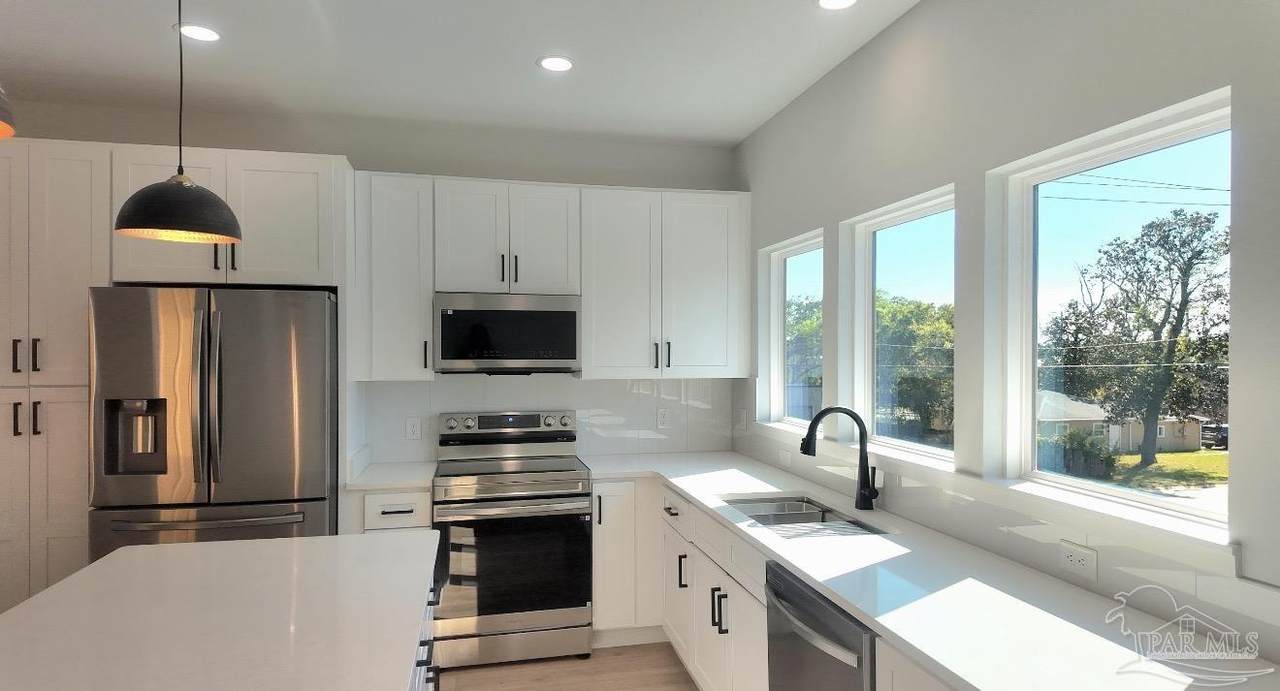 315 Pace Blvd - Photo 1