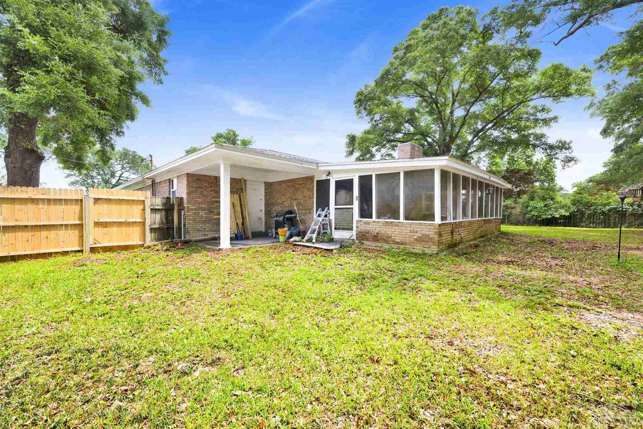 6548 Colonade Cir - Photo 1