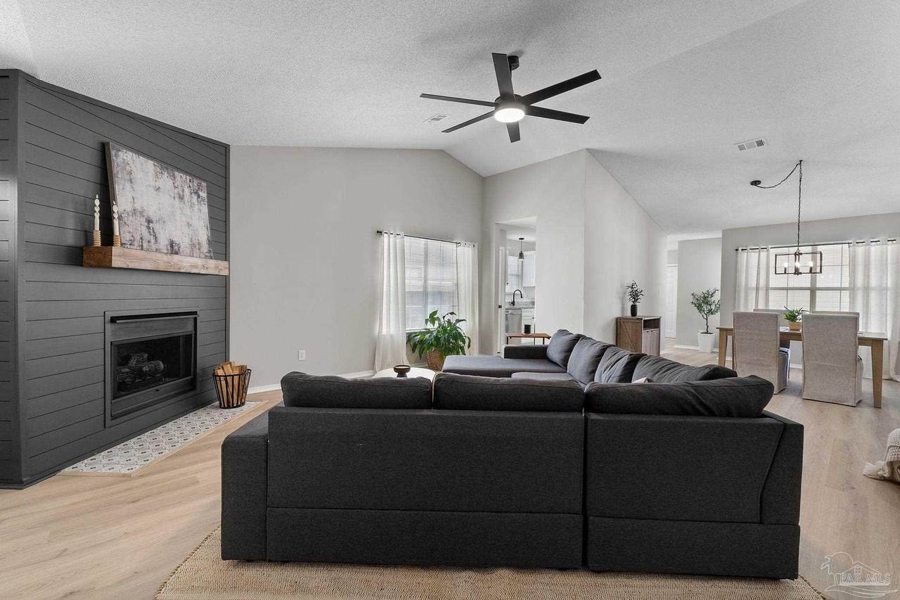 324 Mirabelle Dr - Photo 1