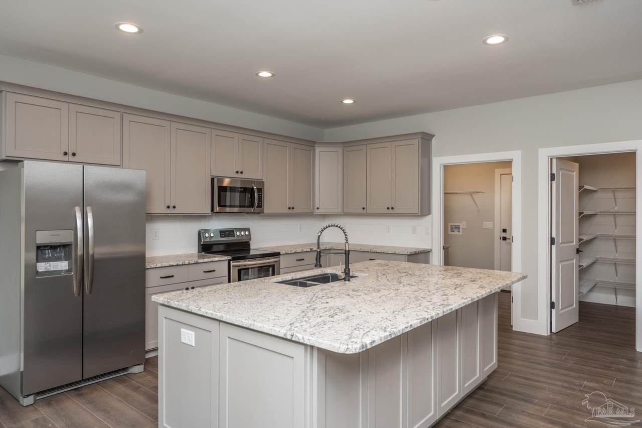 5356 Barbarosa Rd - Photo 1