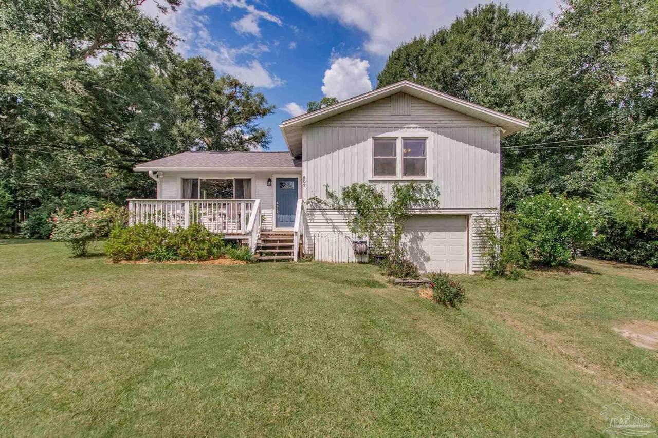 807 Coulter Ave - Photo 1