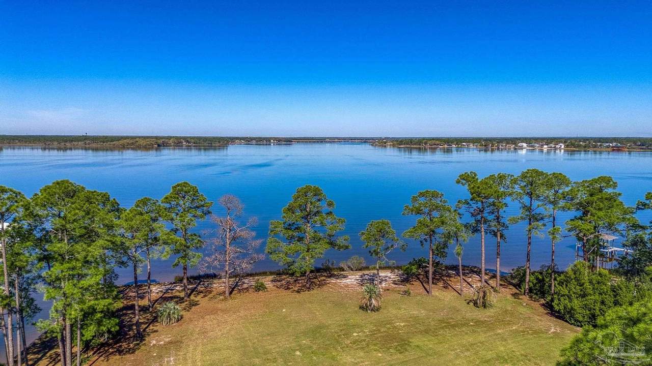 8120 Blackwater Dr - Photo 1