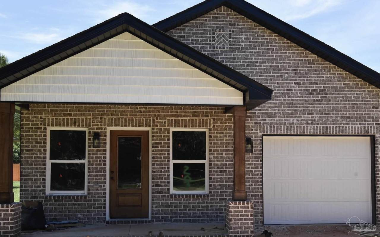 203 Charleston Dr - Photo 1