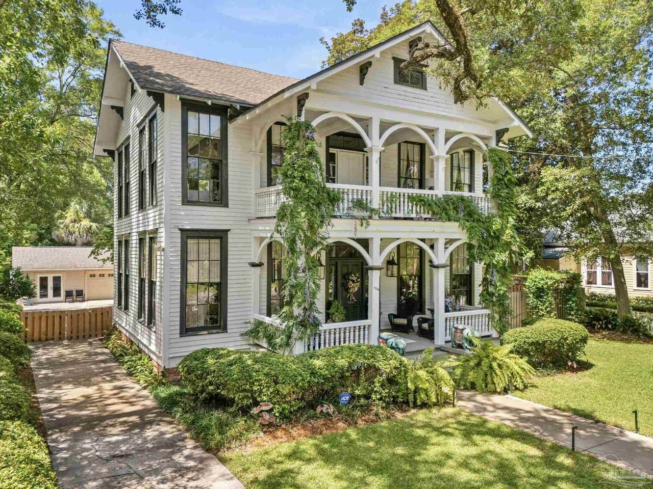 1014 Mallory St - Photo 1