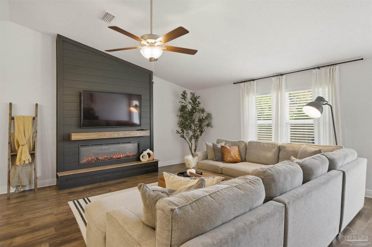7154 Brylington Blvd - Photo 1
