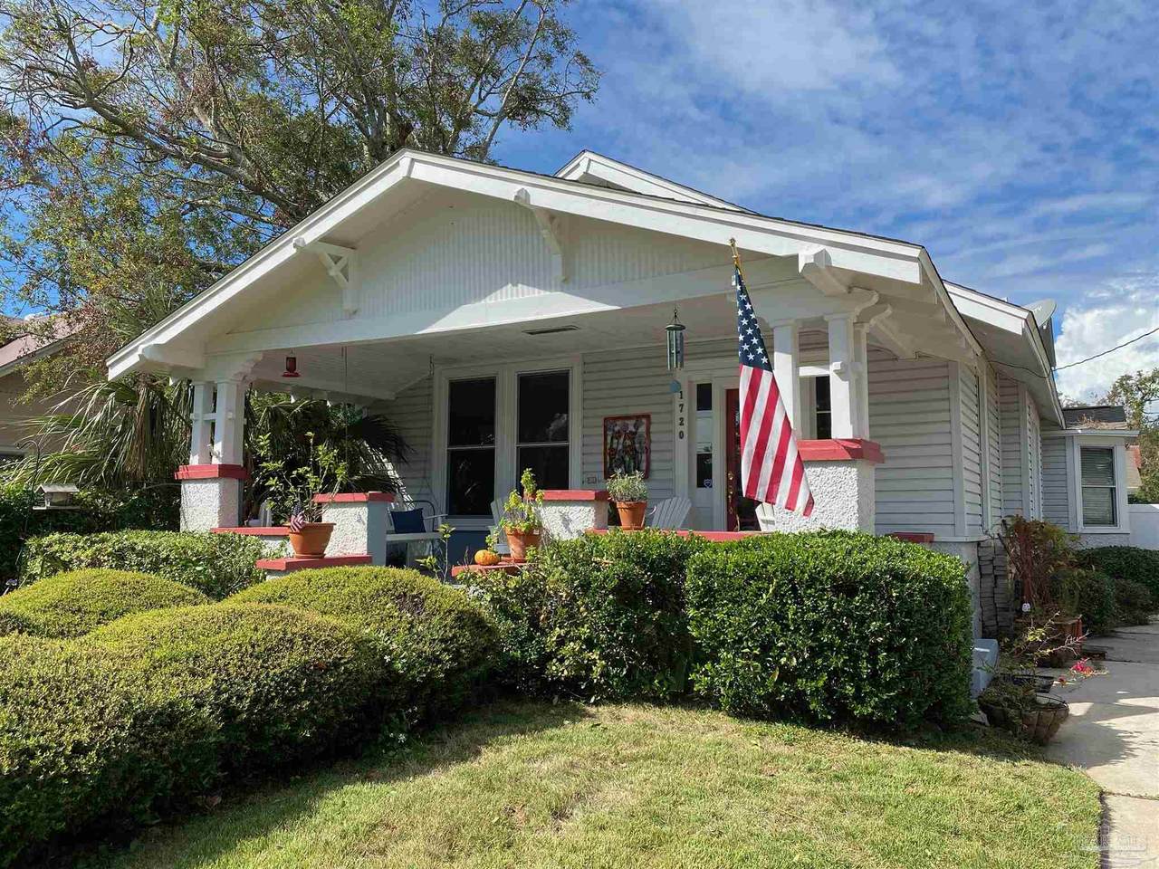 1720 Blount St - Photo 1