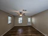 204 Barker St - Photo 4