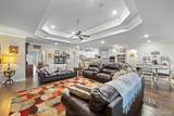 9218 Oak Crest Dr - Photo 15