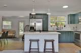 702 Boxwood Dr - Photo 3