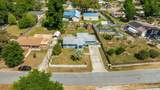 608 Edgewater Dr - Photo 3