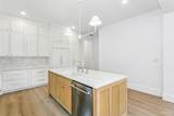 1322 Fisher St - Photo 16