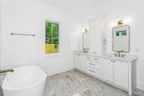 1322 Fisher St - Photo 29
