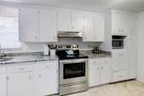 1018 Gregory St - Photo 11