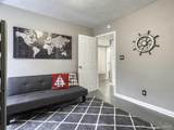 4908 Ravenswood Ave - Photo 22