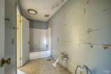 8101 Tippin Ave - Photo 12