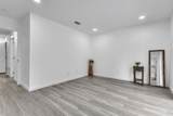 4044 Elmcrest Dr - Photo 16