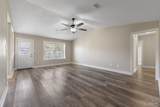 686 Seapine Cir - Photo 15