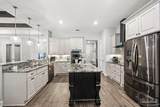 1469 Shores Blvd - Photo 18