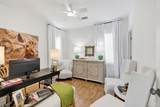 554 Santos St - Photo 15